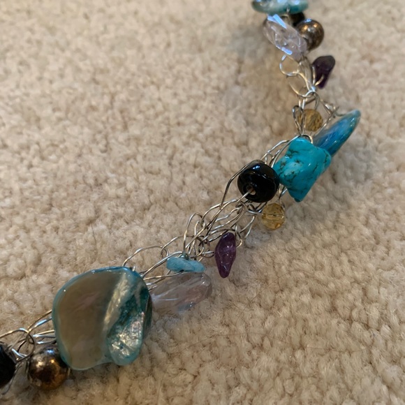 Handcrafted wire and semiprecious stone necklace - Picture 4 of 6